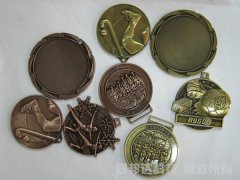 低温电泳漆的镀液与工艺参数的选定